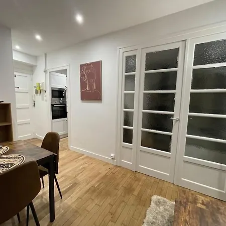 Apartment Republique Garden *