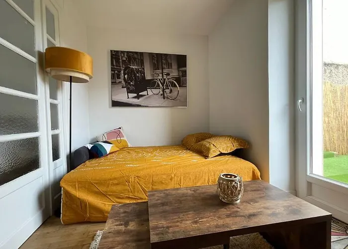 Apartment Republique Garden